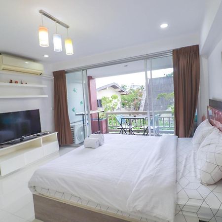 Baan Sabai Rama IV Apartment Бангкок Экстерьер фото