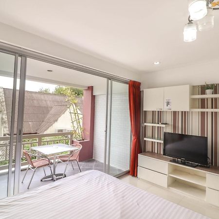 Baan Sabai Rama IV Apartment Бангкок Экстерьер фото