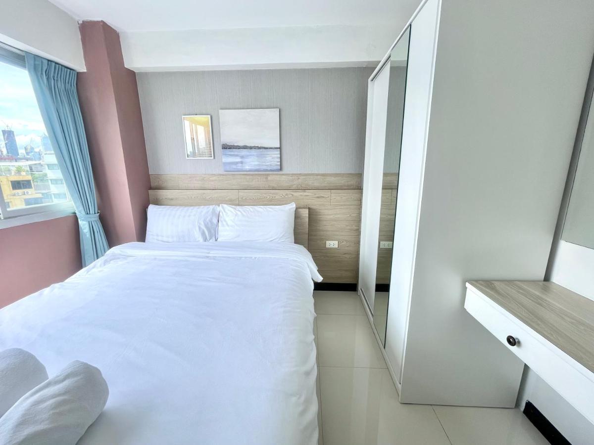 Baan Sabai Rama IV Apartment Бангкок Экстерьер фото