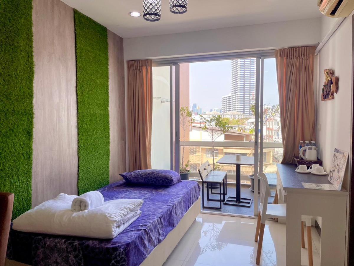 Baan Sabai Rama IV Apartment Бангкок Экстерьер фото