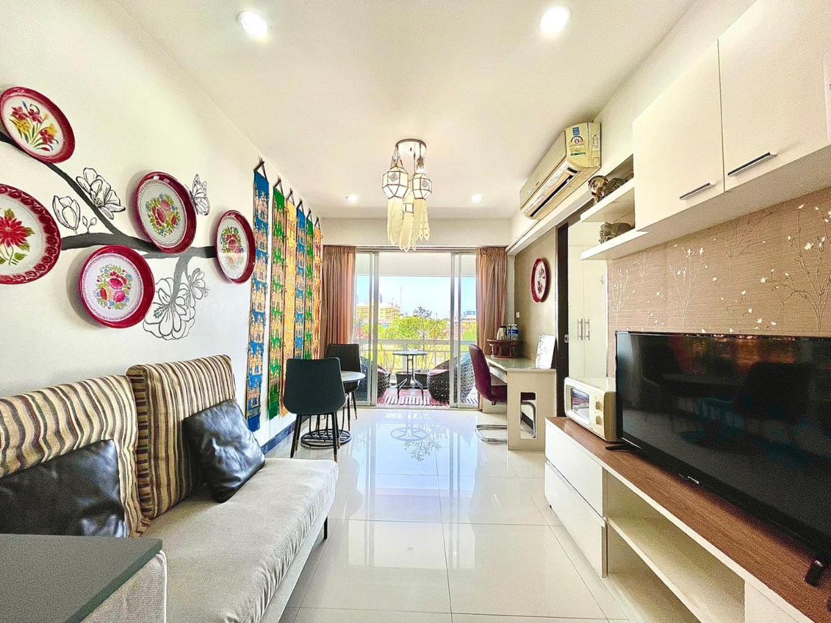 Baan Sabai Rama IV Apartment Бангкок Экстерьер фото