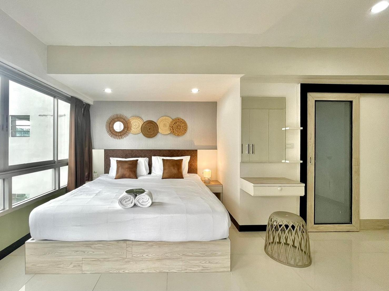 Baan Sabai Rama IV Apartment Бангкок Экстерьер фото