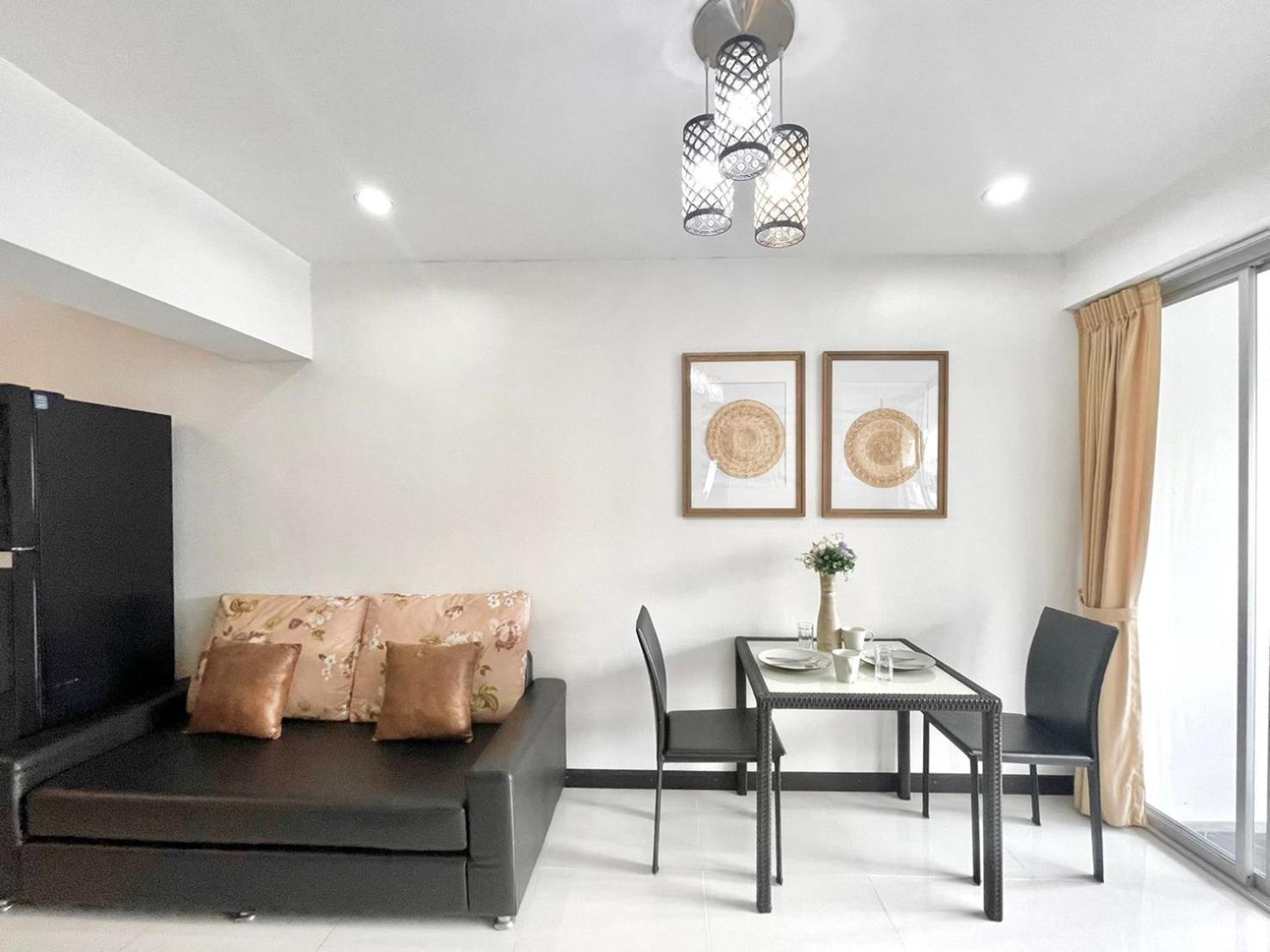 Baan Sabai Rama IV Apartment Бангкок Экстерьер фото