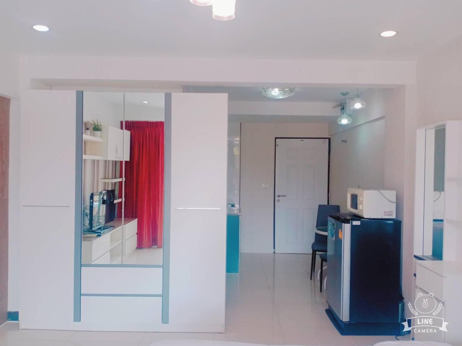 Baan Sabai Rama IV Apartment Бангкок Экстерьер фото